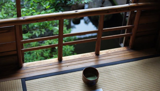 Discover Kanazawa: Nomura Residence, Kenrokuen Garden and Higashi Chaya-gai - Half-Day Tour - Photo 5
